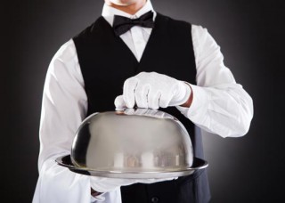 Cómo hacer que tu restaurante funcione – Camareros II – Uniformes